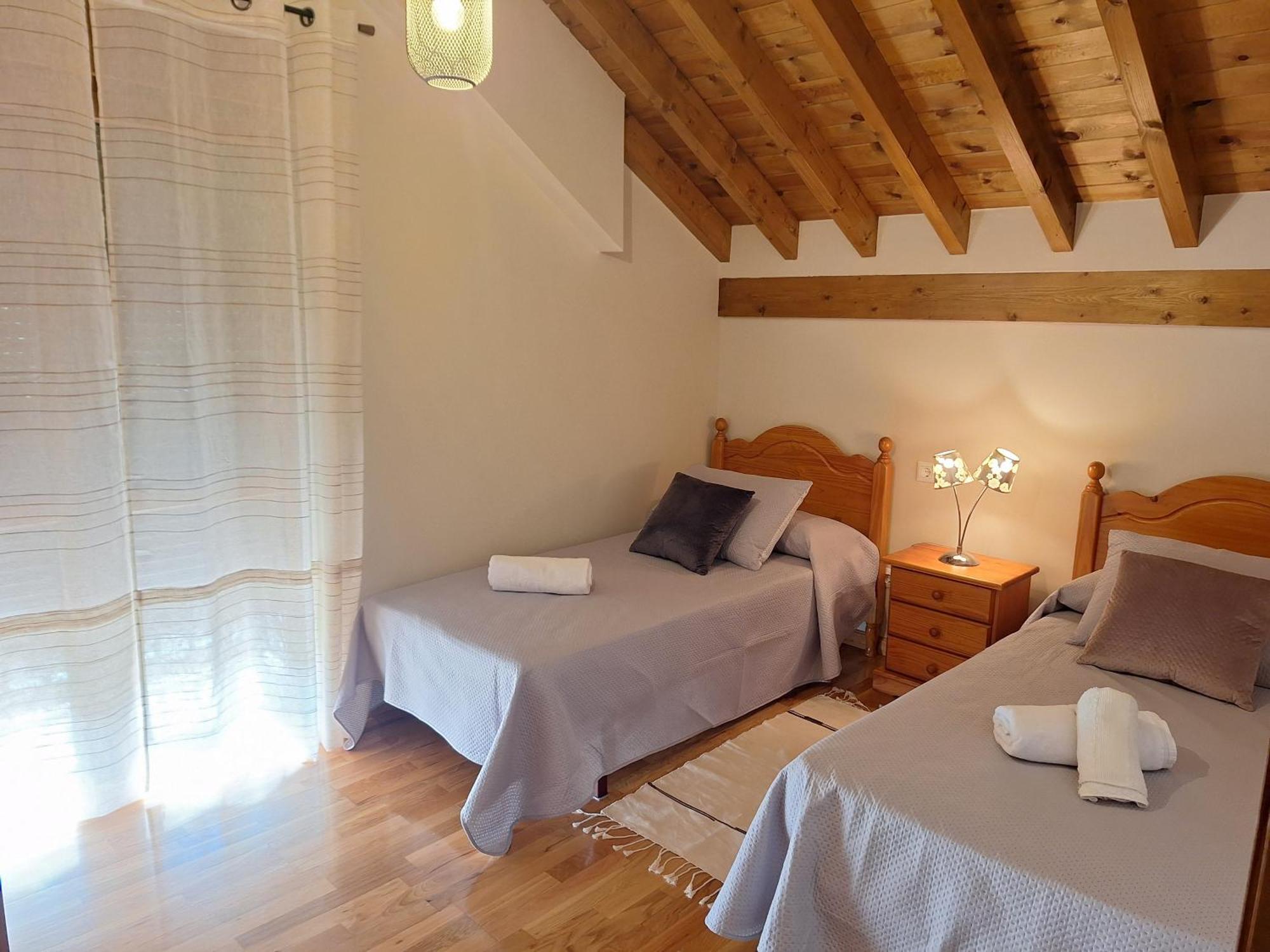 Appartamento Entre Potes Y Picos Con Wifi Y Garaje Turieno Esterno foto
